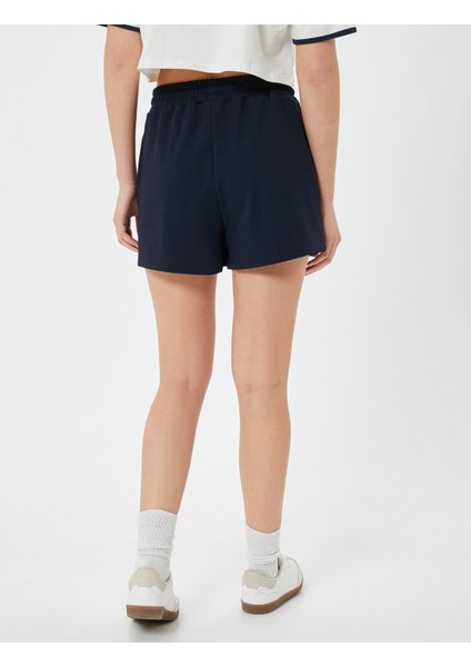 Nervürlü Mini Şort Cepli Beli Bağlamalı Krep Kumaş fırsatları