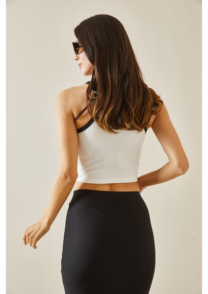 Beyaz Askılı Crop Bluz 5YXK2-48537-01 indirimleri