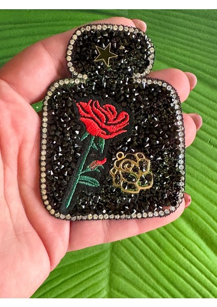 8x6 cm Ütü Ile Yapışan Taşlı Güllü Arma Apolet Dikiş Giyim Aksesuarı
