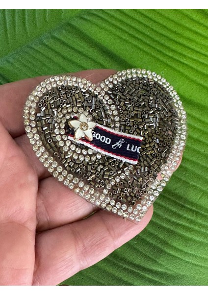 7x6 cm Ütü Ile Yapışan Taşlı Kalp Arma Dikiş Giyim Aksesuarı