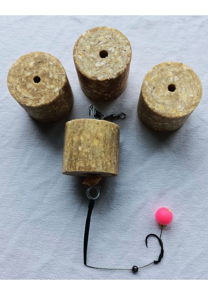 Küspe Takma Aparatılı ( 4 Adet Küspe ) Sazan Rig Takımın ( 14 mm Pembe Pop Up )