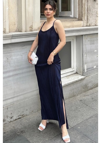 Kadın Laci Ince Askılı V Yaka Yırtmaç Detaylı Uzun Pliseli Elbise fırsatları