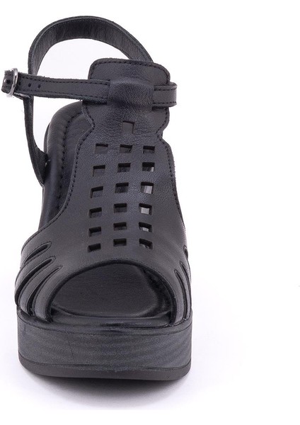 2310810 Kadın Sandalet modelleri