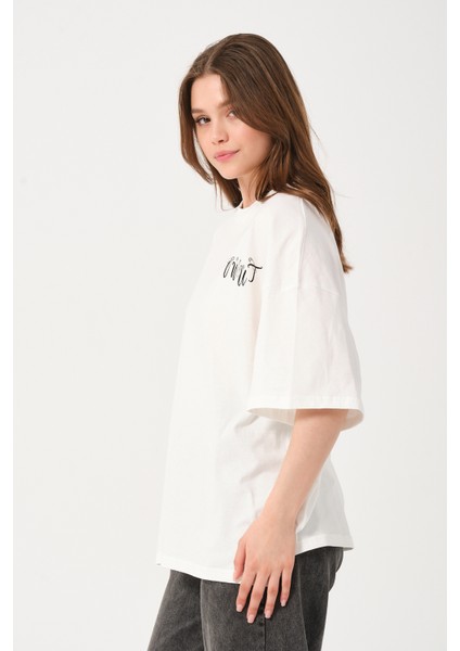 Owut Collection Kadın Bisiklet Yaka Baskılı Oversize T-Shirt