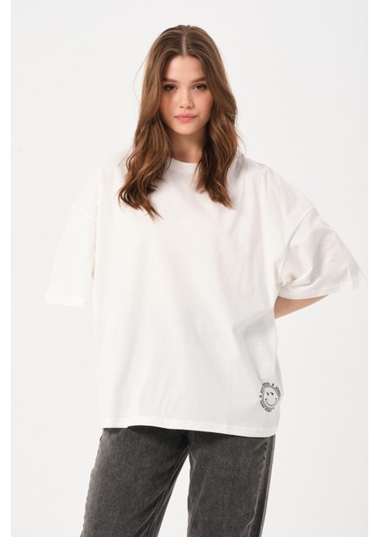 Kadın Bisiklet Yaka Baskılı Oversize T-Shirt