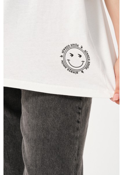 Kadın Bisiklet Yaka Baskılı Oversize T-Shirt