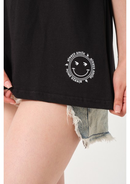 Kadın Bisiklet Yaka Baskılı Oversize T-Shirt indirimleri