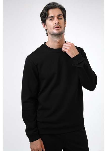 Siyah Regular Fit Pamuklu Bisiklet Yaka Sweatshirt