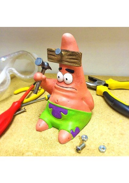 Spongebob Hammered Patrick Boyalı Figür 15 cm
