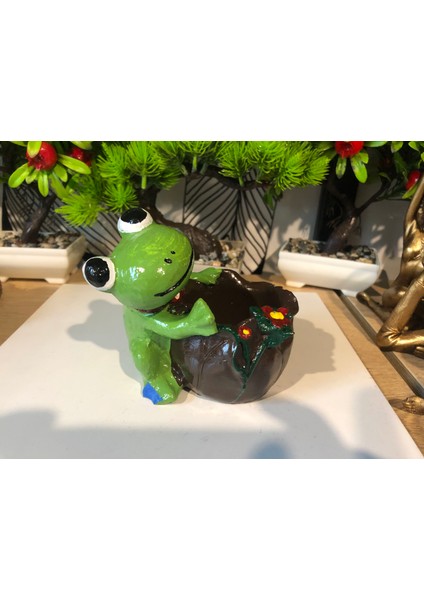 Dekoratif Sepetli Kurbağa Biblo Polyester