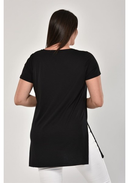 Büyük Beden V Yaka Yırtmaçlı Pamuk Basic Tshirt-Siyah modelleri