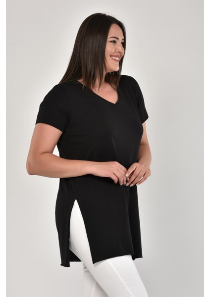Büyük Beden V Yaka Yırtmaçlı Pamuk Basic Tshirt-Siyah indirimleri