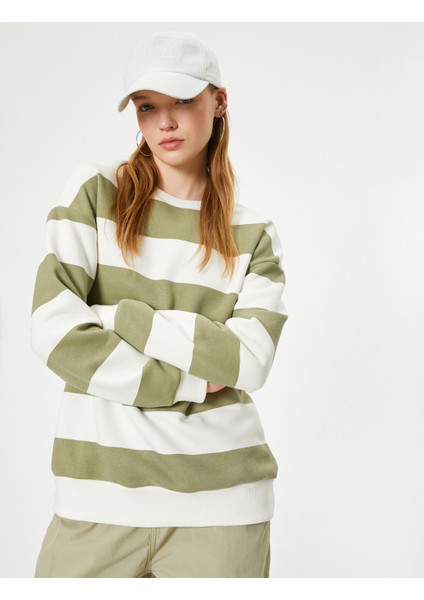 Bisiklet Yaka Sweatshirt Relax Fit Ribanalı Uzun Kollu