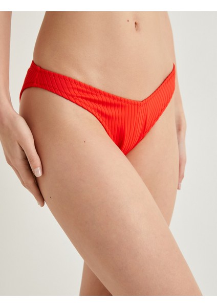 Dokulu Brazilian Bikini Altı Asimetrik Bel