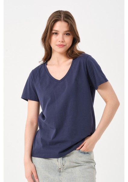 Owut Collection Kadın Basic V Yaka T-Shirt