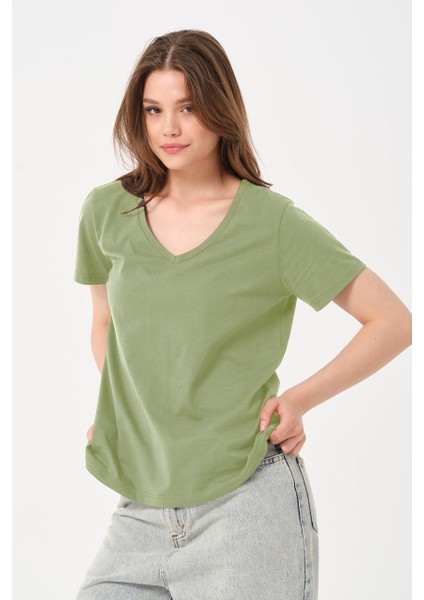 Kadın Basic V Yaka T-Shirt