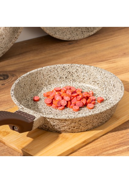 3737 Döküm Granit 3 Parça Tava Seti (20-24-28 Cm) fiyatları