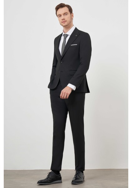 Erkek Siyah Poliviskon Basic Jakar Desen Slim Fit Sivri Yaka Takım Elbise
