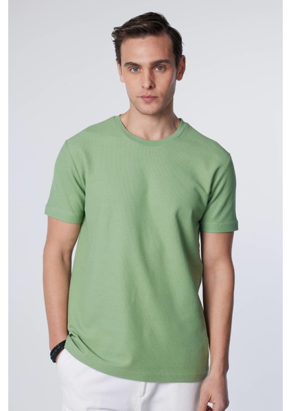 Erkek Slim Fit Dar Kesim Pamuk Yumuşak Dokulu Desenli Yeşil Bisiklet Yaka Tişört fiyatları