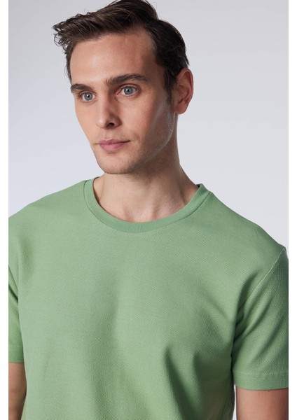 Erkek Slim Fit Dar Kesim Pamuk Yumuşak Dokulu Desenli Yeşil Bisiklet Yaka Tişört fırsatları