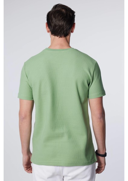 Erkek Slim Fit Dar Kesim Pamuk Yumuşak Dokulu Desenli Yeşil Bisiklet Yaka Tişört indirimleri