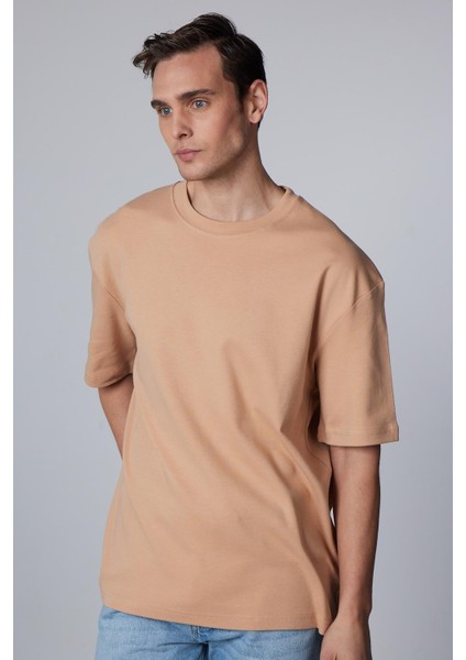 Oversize Geniş Kesim Pamuklu Yumuşak Dokulu Basic Bisiklet Yaka Vizon Tişört fiyatları