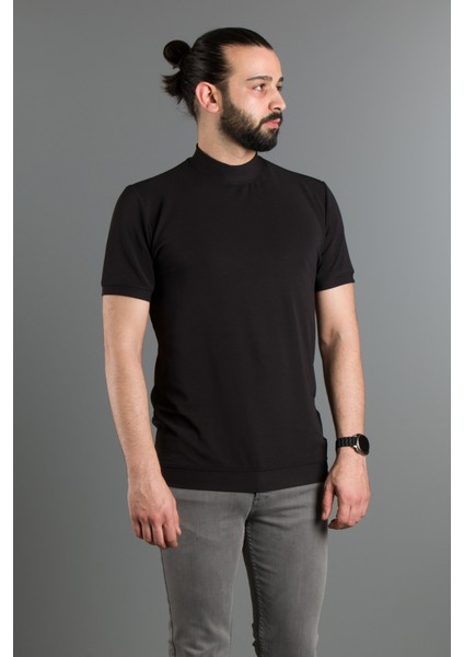 Erkek Siyah Yarım Boğazlı Soft T-Shirt