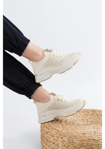 Kadın Sneaker Günlük 24Y309-3 Yüksek Taban Bej Taşlı Spor Ayakkabı fırsatları