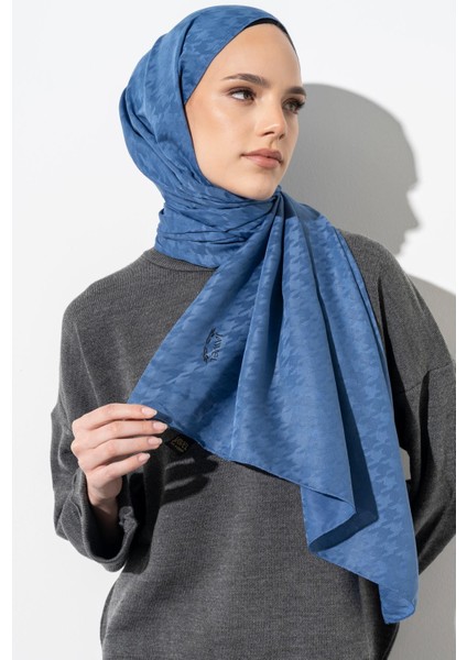 Kadın Jakarlı Küçük Desen Kazayağı Şal