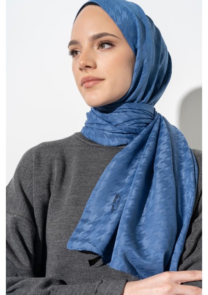 Kadın Jakarlı Küçük Desen Kazayağı Şal fırsatları