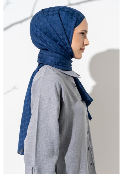 Kadın Jakarlı Küçük Desen Kazayağı Şal indirimleri