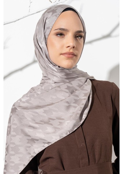 Kadın Tesettür Jakarlı Büyük Desen Kazayağı Şal