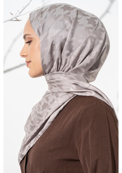 Kadın Tesettür Jakarlı Büyük Desen Kazayağı Şal indirimleri