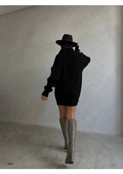 Kadın Oversize Boğazlı Yaka Baklava Desenli Örgü Tunik Kazak