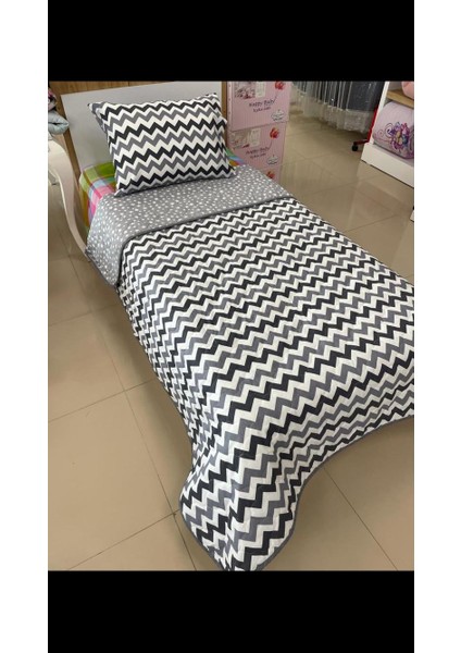 Fulya Tek Kişilik (Çift Taraflı Kullanılabilir) Yatak Örtüsü Seti
