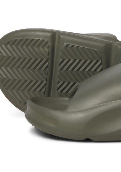 Erkek Status Terlik indirimleri