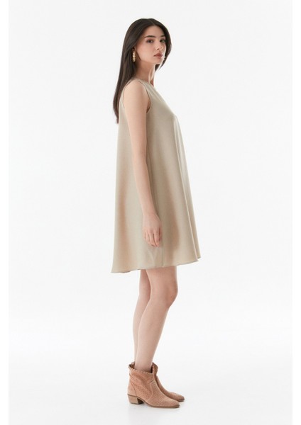 Bisiklet Yaka Kolsuz Oversize Elbise