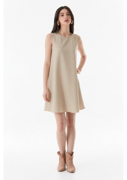 Bisiklet Yaka Kolsuz Oversize Elbise