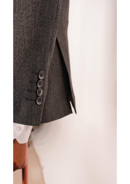 Erkek Kırçıllı Kumaş Koyu Gri Slim Fit Yelekli Takım Elbise indirimleri