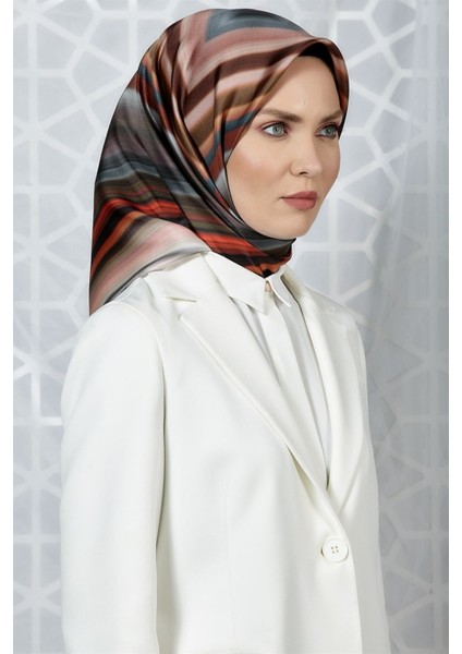 Özel Nostalji Serisi Twill İpek Eşarp Modelleri 8237D-02