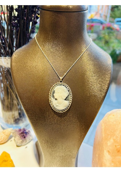 Gümüş Cameo Madalyon Kolye