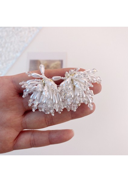 Tatil Için Beyaz Püsküllü El Yapımı Saplama Küpeler (Yurt Dışından) fiyatları