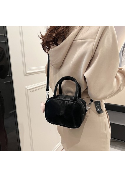 Kadınlar Için Elde Taşınan Şık Çantalar 2024 Ilkbahar ve Yaz Yeni Stil Basit Küçük Kare Çanta Kore Tarzı Üst Düzey Crossbody Çanta (Yurt Dışından)