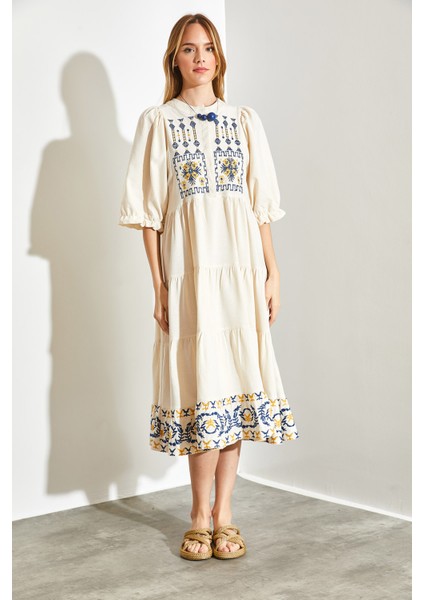 Kadın Nakış Işlemeli Keten Elbise modelleri