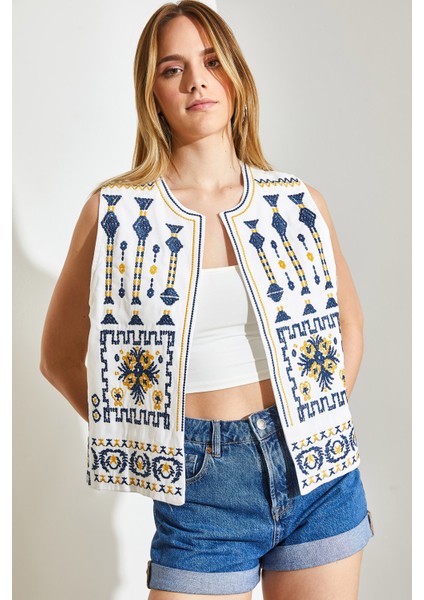 Kadın Nakış Işlemeli Astarlı Yelek fiyatları