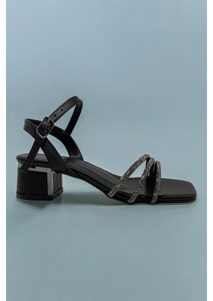 Y2446201 Siyah Kadın Sandalet fiyatları