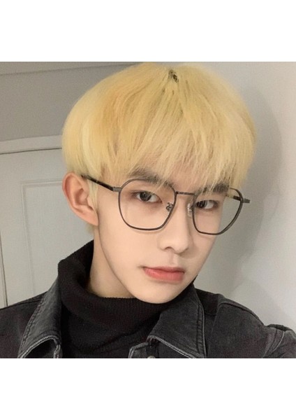 Kore Tarzı Peruk Erkek Düz Kahküller Kısa Saç Yakışıklı Trendy Doğal ve Kabarık Öğrenci Günlük Yüksek Profil Şekil Spot Saç Derisi (Yurt Dışından) fiyatları