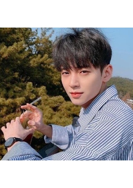 Kore Tarzı Peruk Erkek Düz Kahküller Kısa Saç Yakışıklı Trendy Doğal ve Kabarık Öğrenci Günlük Yüksek Profil Şekil Spot Saç Derisi (Yurt Dışından) fırsatları