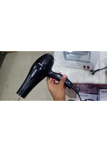 Elektrikli Saç Kurutma Makinesi 3'ü 1 Arada | Ithal Ağır Hizmet | 2 Hava Hızı ve 2 Isıtma Hızı | Yüksek Kalite - 2 Başlık ve Tarak Aparatlı Profesyonel Saç Kurutma Makinesi (Yurt Dışından)