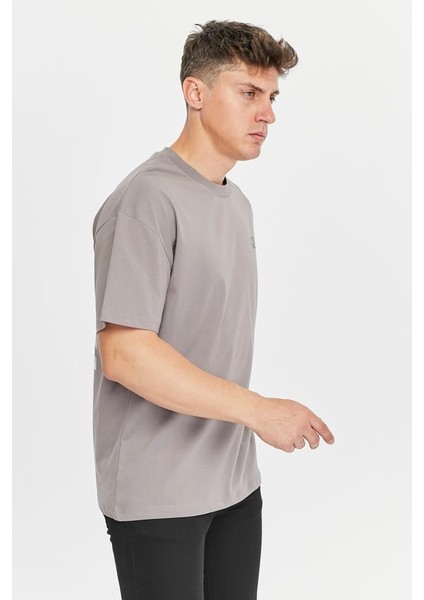 Oversize Arka Baskılı Tişört modelleri